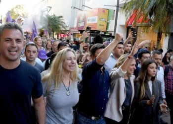 Karina Milei tuvo un accidentado cierre de campaña en Corrientes