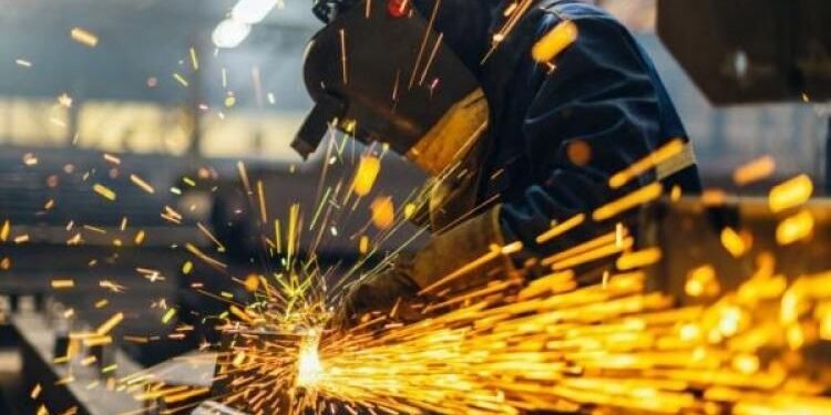 En su peor momento: La industria metalúrgica volvió a caer en 2025