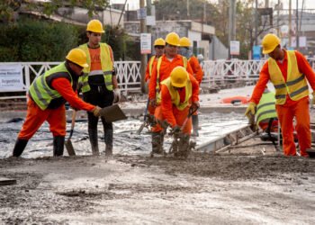 Parálisis en el sector: La construcción en Argentina se mantiene estancada desde el 2024.