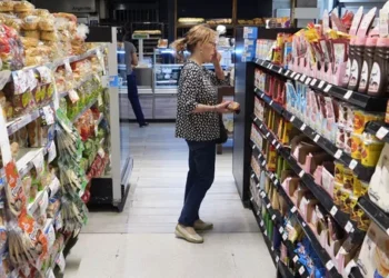 Inflación en CABA: el 2,5% de abril se logró por la carne, pero el transporte evitó una baja mayor.