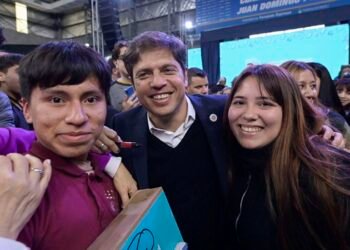 Axel Kicillof busca captar el voto joven en un año electoral decisivo