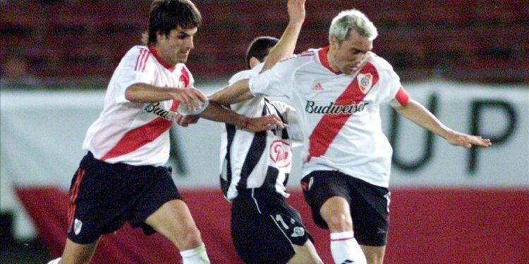 El árbitro detalla la expulsión de Eduardo Coudet en la final del Torneo Apertura