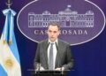 Incertidumbre en la Casa Rosada: Adorni recibe una prórroga, mientras Milei planifica una gira sin un rumbo claro