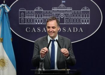 El Senado se prepara para interpelar a Adorni, pero la destitución sigue en duda