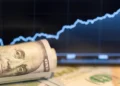 La reciente alza del dólar afecta las ganancias del carry trade en junio y redefine las estrategias de inversión