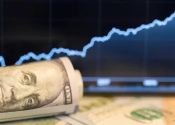 La reciente alza del dólar afecta las ganancias del carry trade en junio y redefine las estrategias de inversión