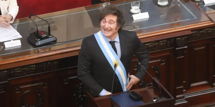 Javier Milei avanza en su agenda judicial: envió al Senado un nuevo lote de 21 pliegos para jueces y fiscales