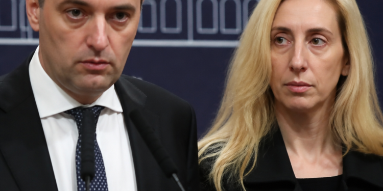 Investigación sobre Adorni y su esposa por presunto lavado de dinero