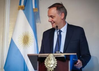 Posibles implicaciones de la declaración jurada de Manuel Adorni, según especialistas