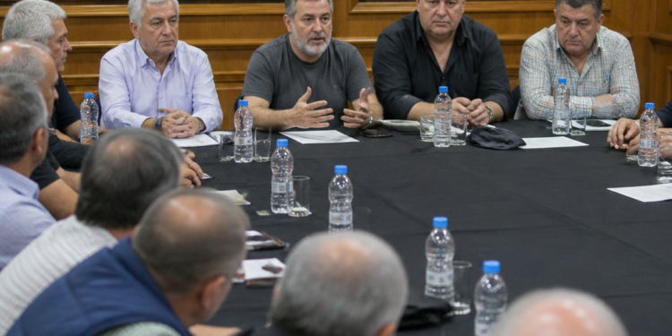 La CGT se prepara para recibir a sindicatos y analiza posibles medidas de protesta