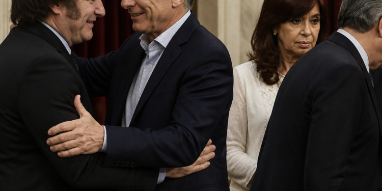 Las conexiones entre LLA, el PRO y el peronismo en medio de tensiones internas