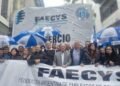 El Gobierno respalda la continuidad de los aportes sindicales y el convenio de Comercio bajo una cautelar