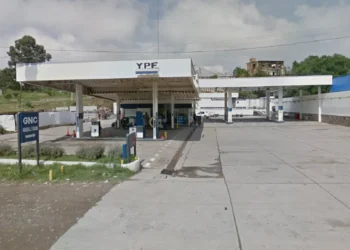 Un camionero denuncia el robo de $3.5 millones en una estación de servicio en Jujuy