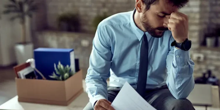 Radiografía del empleo en crisis: el alto costo de la informalidad y la caída de los salarios reales