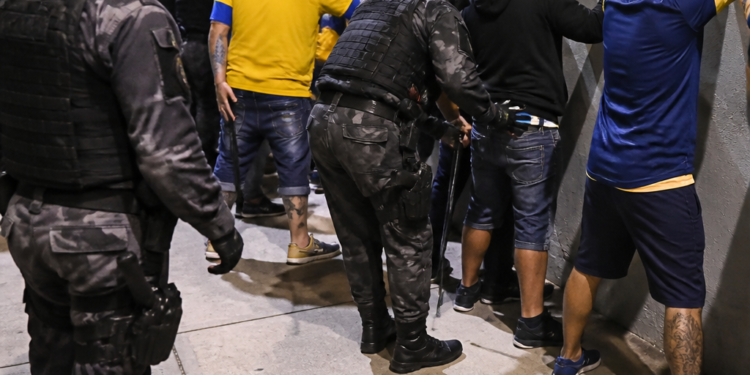Desmanes en San Pablo tras la eliminación de Rosario Central en la Libertadores: cinco argentinos detenidos