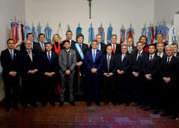 Descoordinaciones, gobernadores descontentos y el impacto de Tini Stoessel: el tormentoso camino de Milei en el Congreso