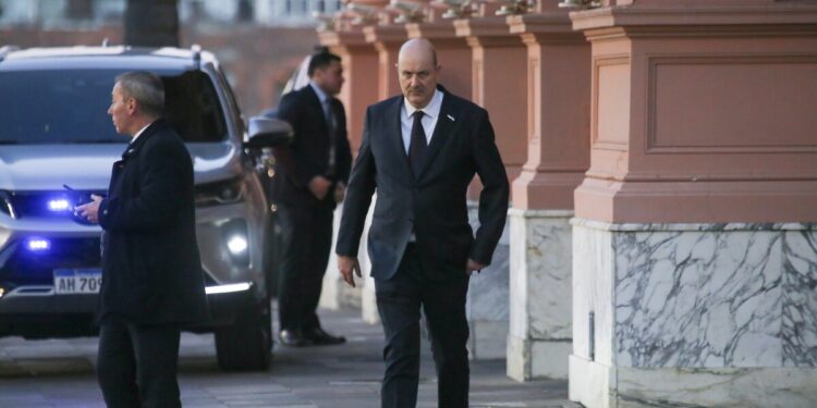 La mesa política avanza en la agenda legislativa con la inclusión de Sturzenegger