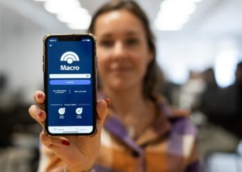Banco Macro presenta un servicio de banca por WhatsApp que incorpora inteligencia artificial