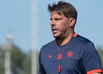 La barra brava de San Lorenzo se reunió con los jugadores tras el entrenamiento: demandas y tensión