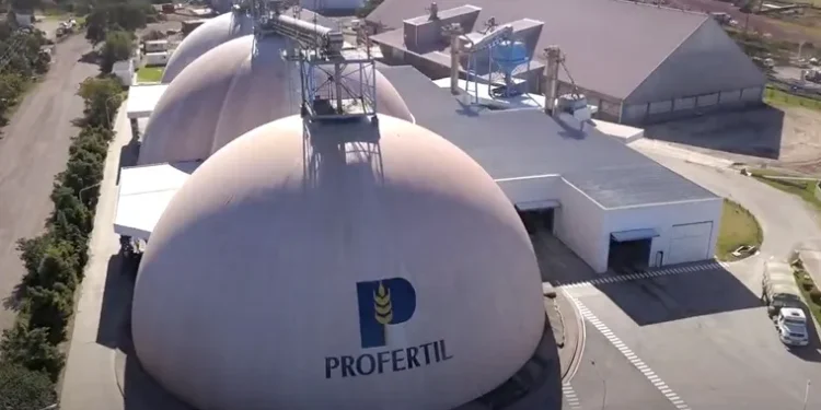 El gigante agroindustrial que adquirió Profertil y busca sumar otra empresa clave