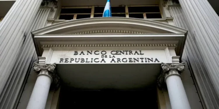 El Gobierno impulsa una reforma en el Banco Central: qué modificaciones trae la nueva Carta Orgánica en el debate legislativo