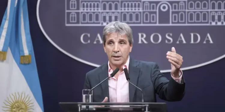 El crédito como clave hacia 2027: la estrategia de Luis Caputo y las tensiones gubernamentales