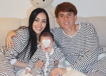 Valentín Barco sorprendió a su hija con un pony teñido de rosa, lo que generó críticas y apoyos en redes sociales