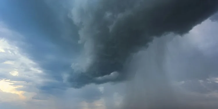 Alertas meteorológicas: tormentas, granizo, nieve y viento en varias provincias