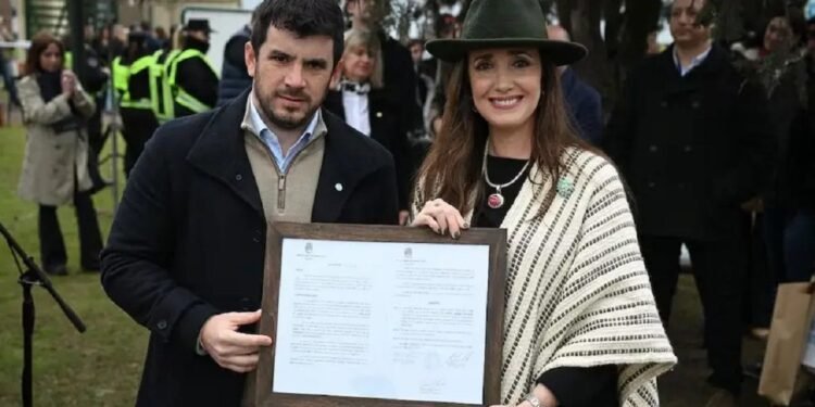 Aumenta la tensión institucional: Victoria Villarruel suma un nuevo encuentro con la oposición en medio de reclamos de renuncia desde el Ejecutivo