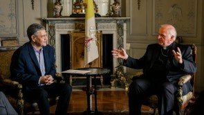 Jorge Macri se reunió con el nuevo nuncio apostólico Michael Wallace Banach