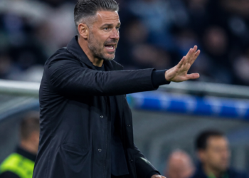 Martín Demichelis respira aliviado tras contundente victoria en Alemania: el Leipzig venció al Hamburgo en la Bundesliga