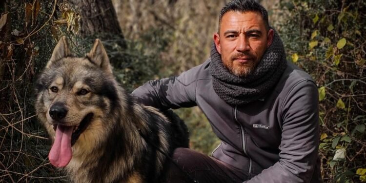 El etólogo Alberto Delobos analiza el comportamiento canino: ‘El perro no elige comportarse mal, reacciona desde un estado que no puede regular’