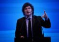 Encuesta revela leve mejora de Javier Milei, aunque se mantiene entre los presidentes menos valorados